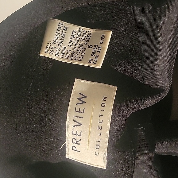 Preview Collection Womans Fully Lined Button Down Black Blazer, Size 6 - Picture 6 of 7